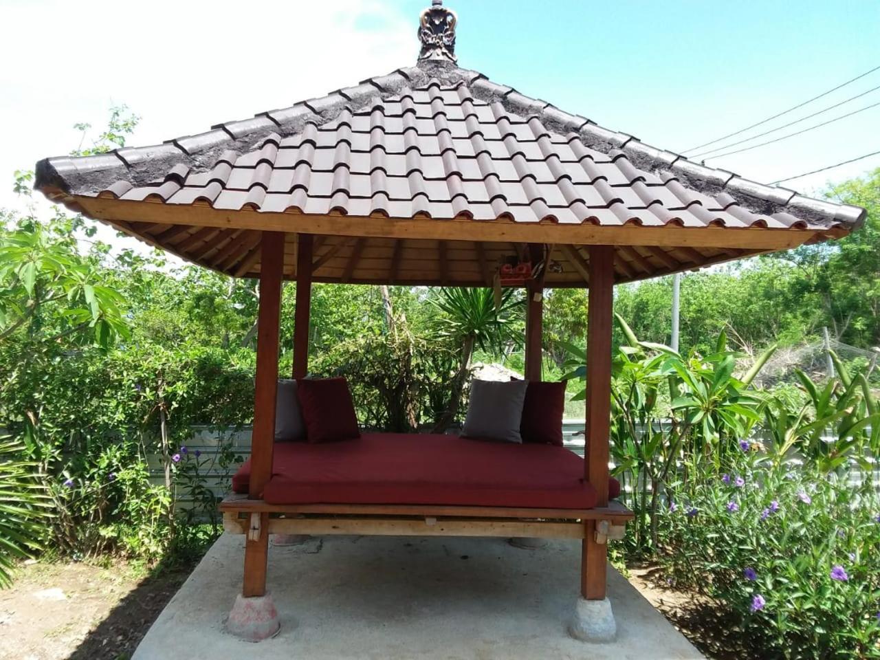 Uma Hostel Lembongan Buitenkant foto