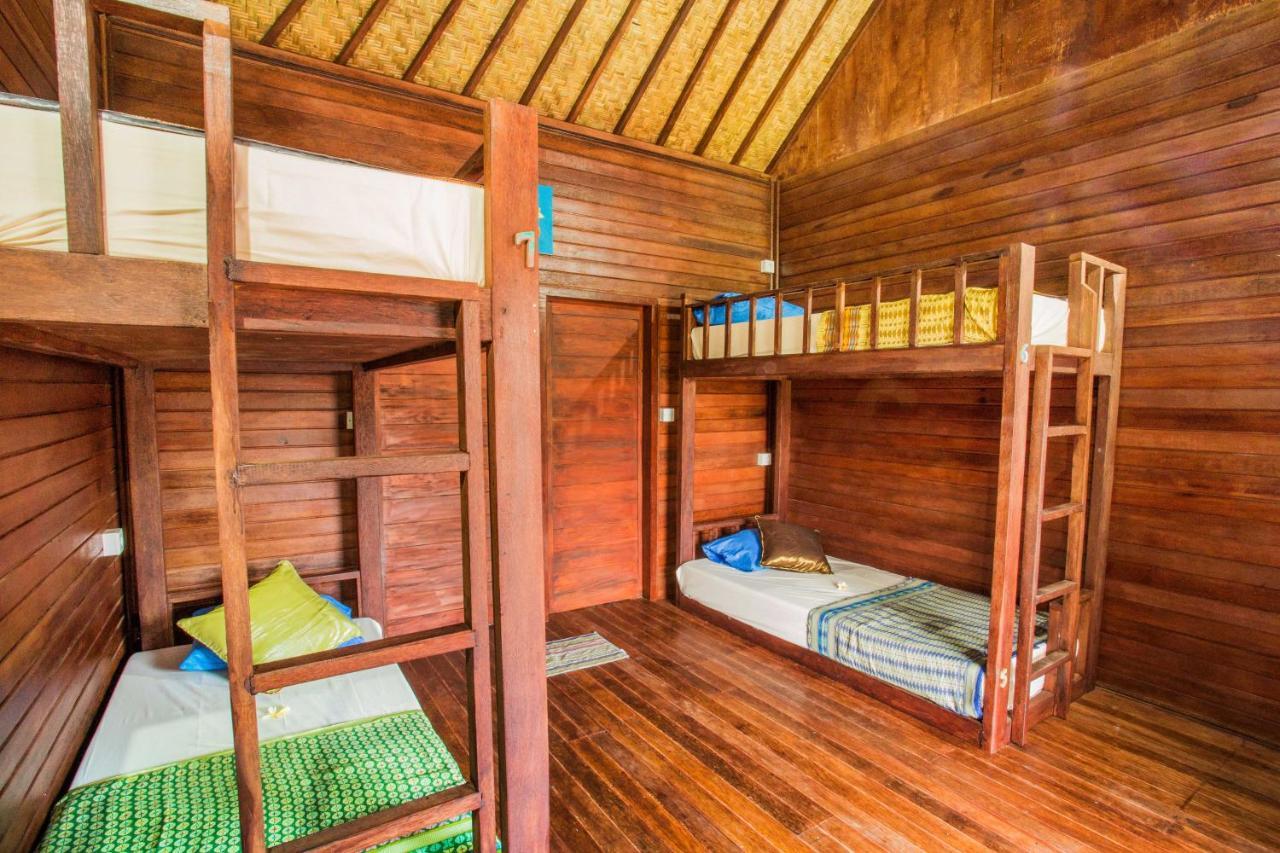 Uma Hostel Lembongan Buitenkant foto
