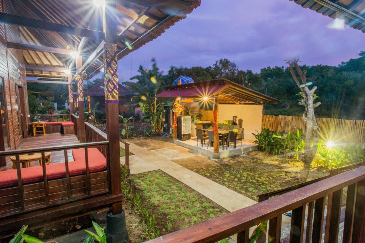 Uma Hostel Lembongan Buitenkant foto