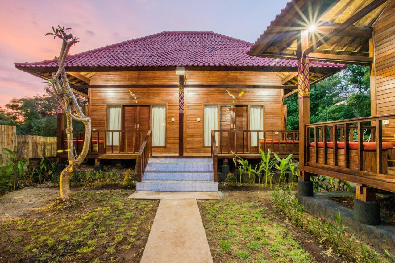 Uma Hostel Lembongan Buitenkant foto
